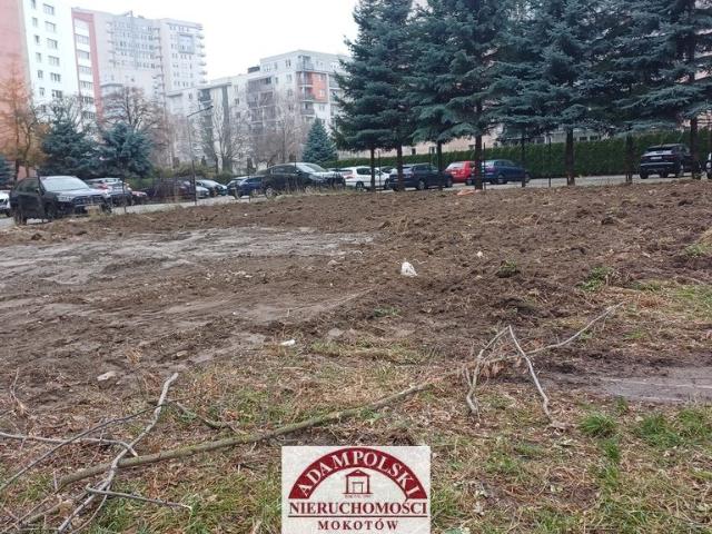 Działka budowlana 559 m² z mediami, Praga Południe