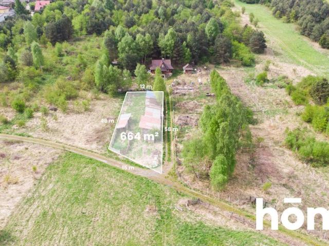 Działka budowlana 664 m² w Kwaśniowie Górnym, cicha okolica