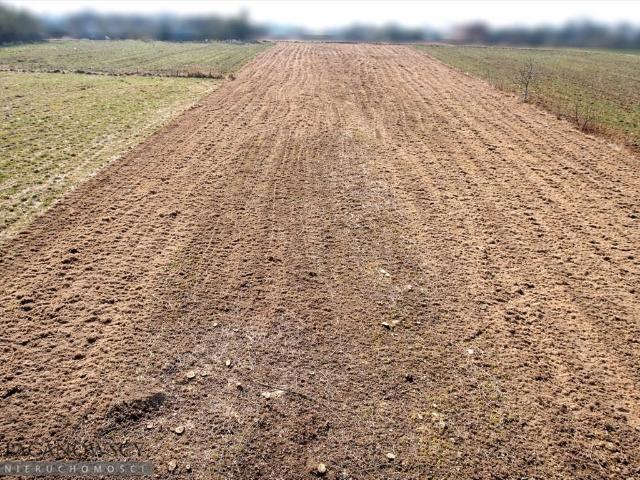 Działka budowlana 813 m² w Prądniku Białym, bez prowizji