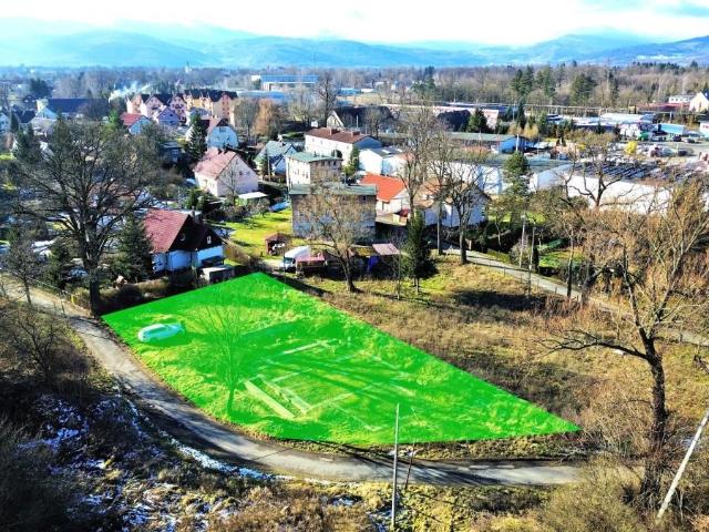 Działka budowlana 1020 m² z fundamentami i mediami