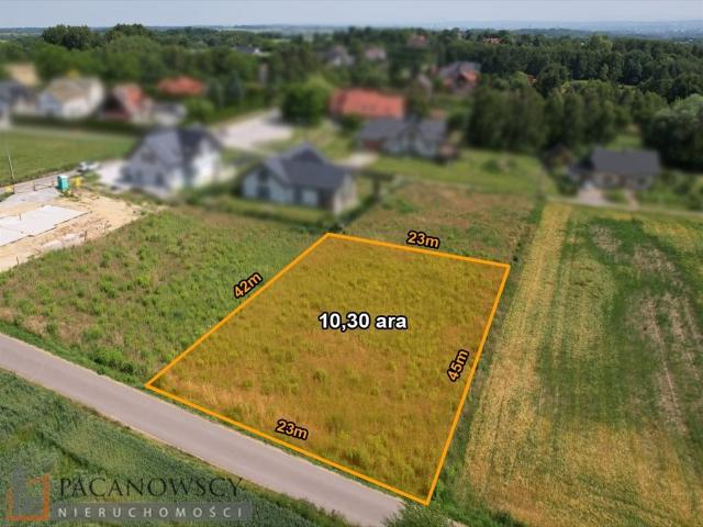 Działka budowlana 1030 m2 w Giebułtowie z mediami