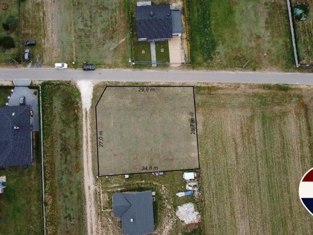 Działka budowlana 1040 m² z mediami i dostępem do lasu