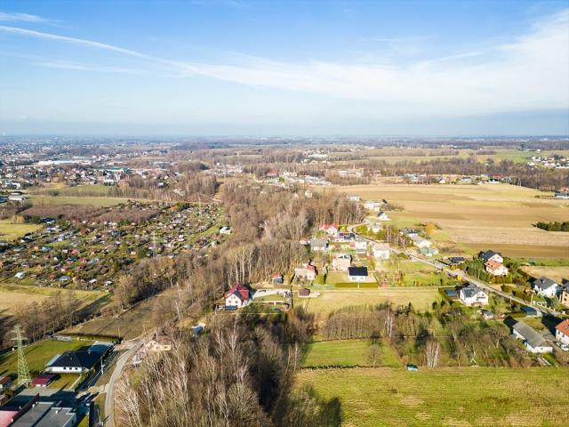 Działka budowlana 1071 m2 z widokiem na góry w Kętach
