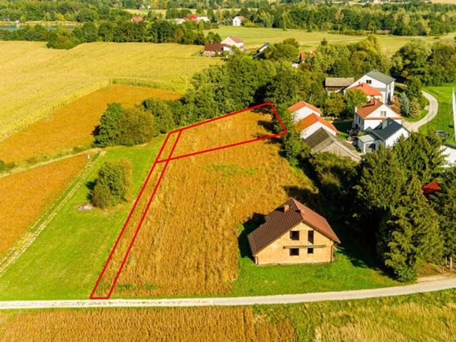 DZIAŁKA BUDOWLANA 10,7 ARA W RYLOWEJ