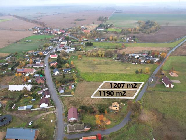 Działka budowlana 1190 m² w Podstolicach z dostępem do mediów