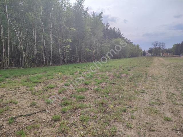 Działka budowlana 1200 m² w Adamowiznie – ciche otoczenie