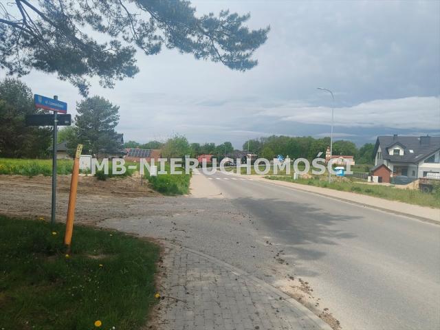 Działka budowlana 1249 m² z mediami, blisko Olsztyna