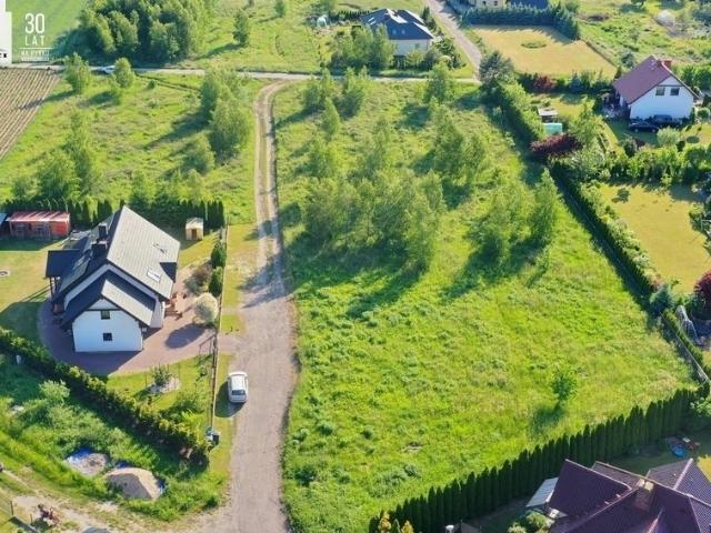 Na sprzedaż działka budowlana 1284 m² z widokiem i mediami