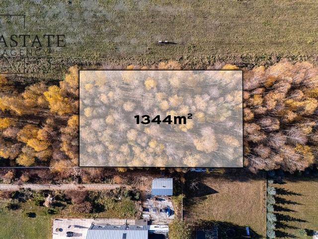 Działka budowlana 1326 m² z mediami, Kaleń