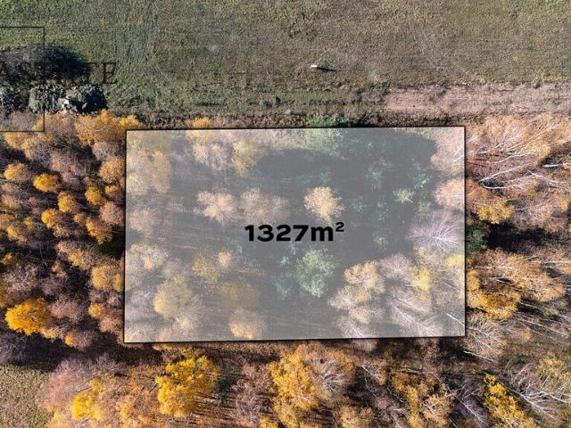 Działka budowlana 1327 m² z mediami w Kaleń Towarzystwo