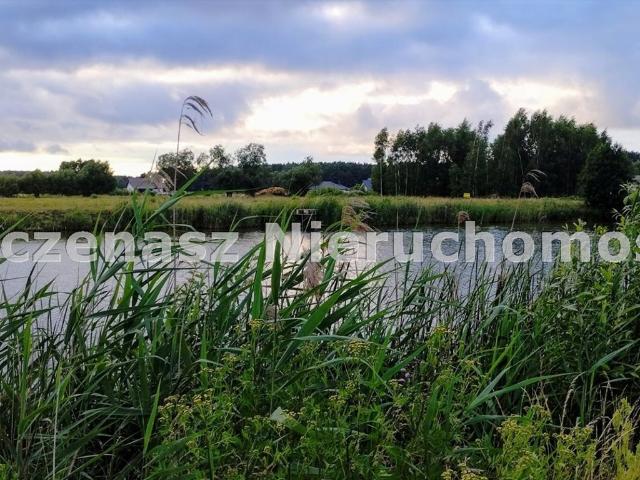 Działka budowlana 1393 m² w Prądki z warunkami zabudowy