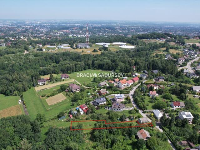 Działka budowlana 1406 m² w Sierczy media w ulicy
