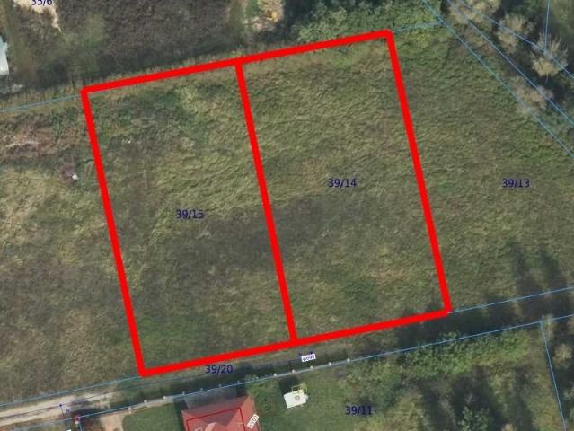 Działka budowlana 1500 m² z możliwością zabudowy w Wałdowie