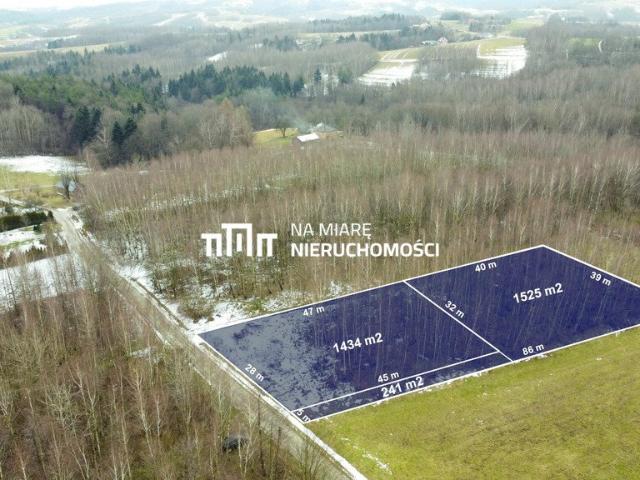 Działka budowlana 15,25 ara z warunkami zabudowy, media w pobliżu