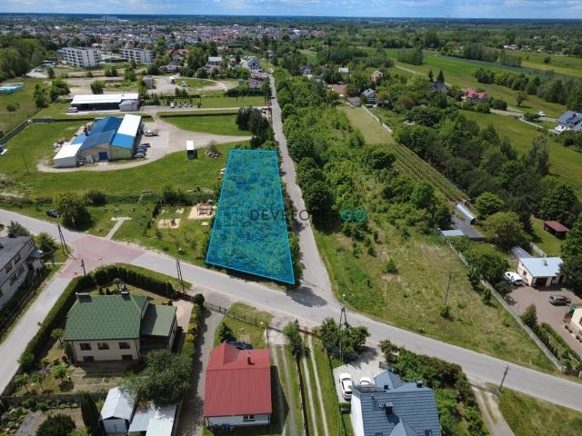 Działka 1715 m² z mediami i MPZP w Łukowie