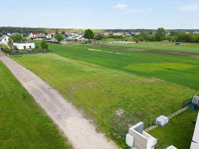 Działka budowlana 1742 m² z warunkami zabudowy, cisza i natura