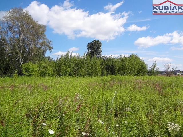 Działka budowlana 1821 m² z MPZP, media, blisko A2