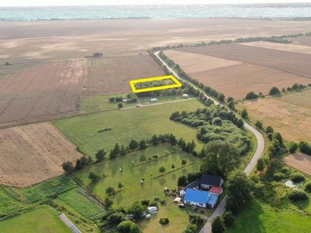 Działka budowlana 2000 m² nad morzem, las, media, dojazd