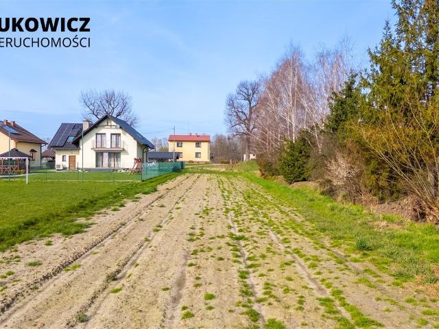 Działka budowlana 2071 m2 w spokojnej okolicy