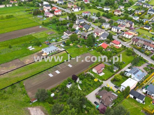 Działka budowlana 2222 m2 w Wilchwach, spokojna okolica