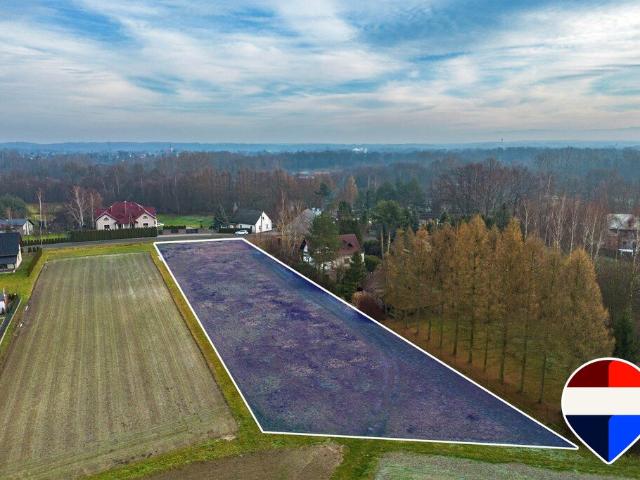 Działka budowlana 3563 m² z mediami, blisko natury