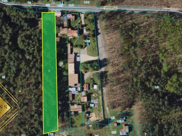 Działka budowlana 3718 m² w Zawodziu – media w drodze