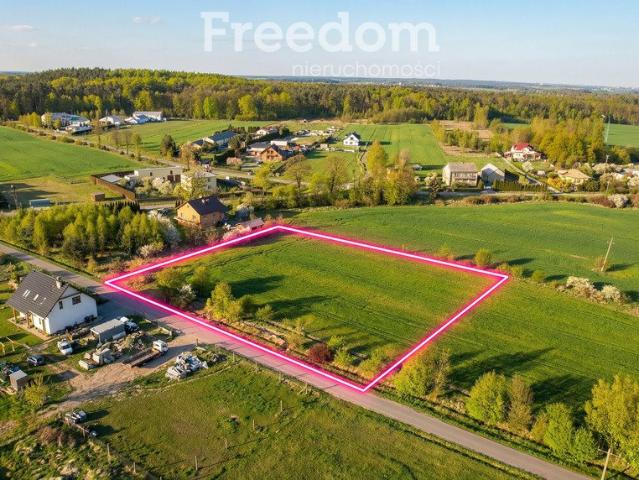 Działka 3932 m² z mediami i planem zagospodarowania