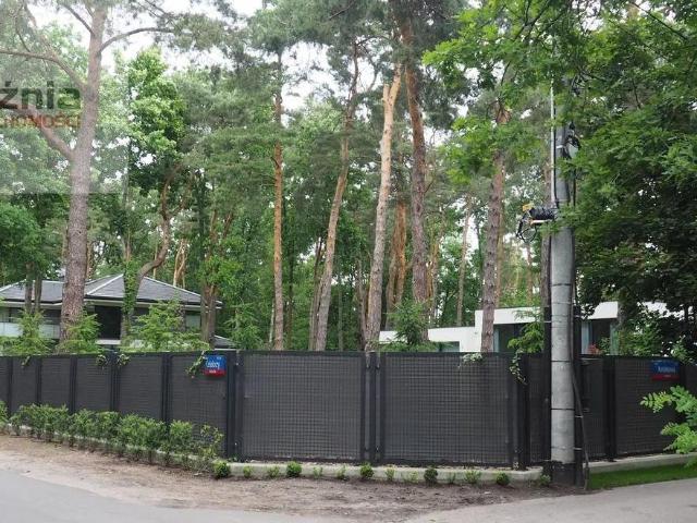 Działka budowlana w lesie, szybki dojazd do Warszawy