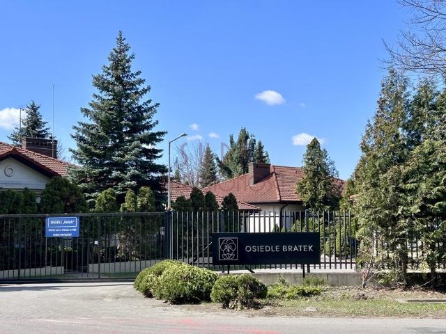 Działka budowlana w zamkniętym osiedlu, 1161 m²