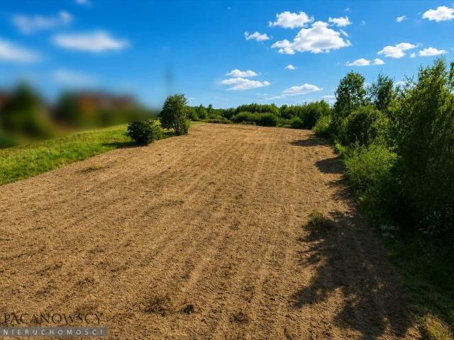 Działka budowlana w Zielonkach Marszowiec 643 m² z mediami