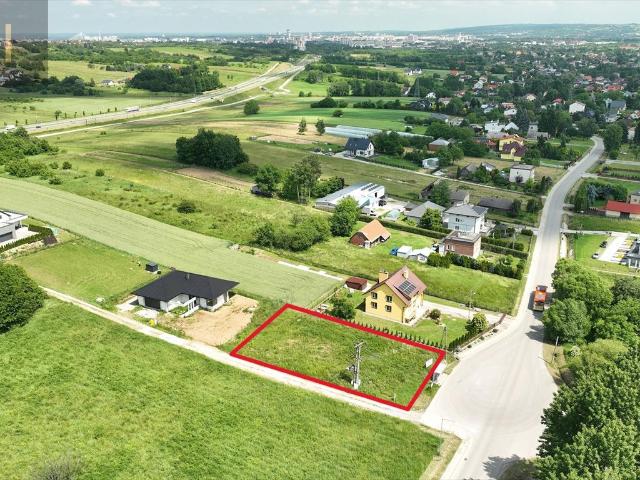 Działka budowlana z mediami, 959 m², szybki dojazd
