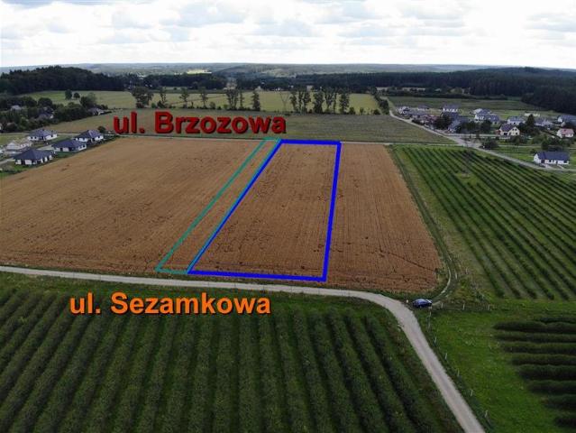 Polecam działkę budowlaną z mediami i warunkami zabudowy w Manowie