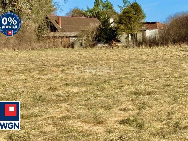 Działka budowlana z widokiem na wydmy i latarnię w Smołdzińskim Lesie