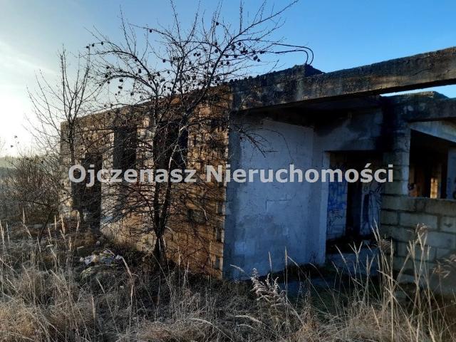 Działka inwestycyjna 4960 m² z budynkiem w Kruszynie