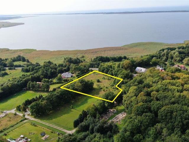 Działka inwestycyjna 7 881 m² pod zabudowę i usługi