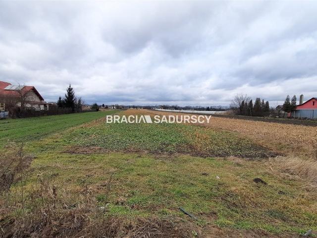 Działka inwestycyjna 8 098 m² przy Igołomskiej w Krakowie