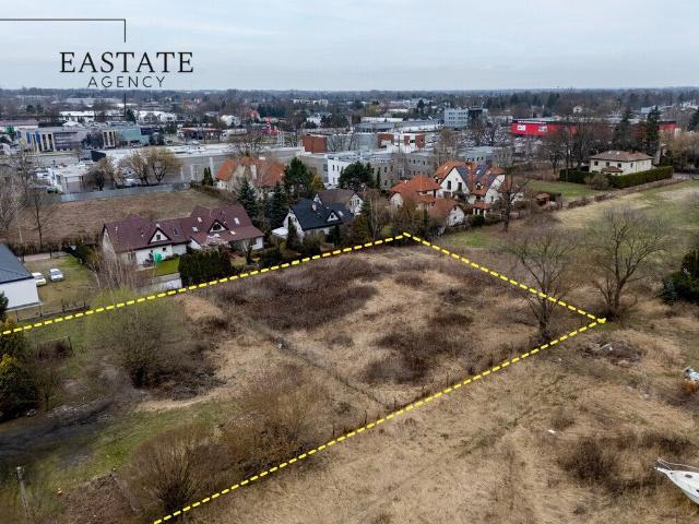 Inwestycyjna działka 0,58 ha z domem i potencjałem rozbudowy