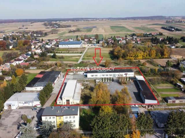Działka inwestycyjna 1,03 ha z halami, MPZP, dostęp TIR