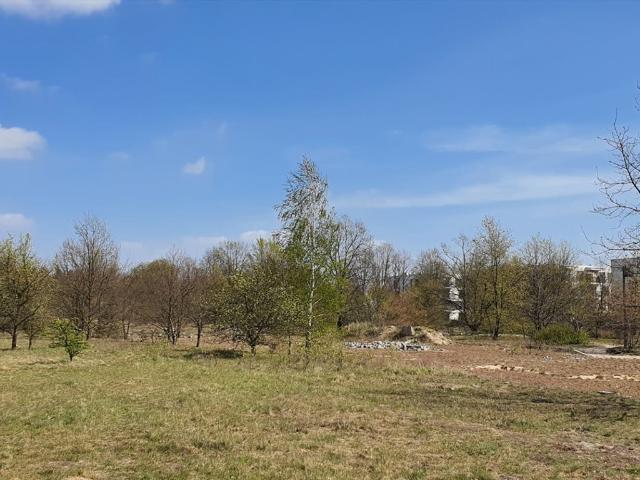 Działka inwestycyjna w Markach 4 922 m² z dostępem do drogi