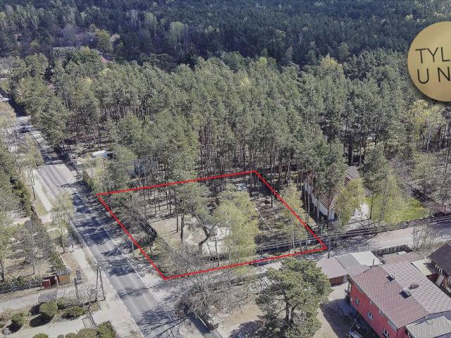 Działka inwestycyjna z projektem i pozwoleniem, 1585 m²