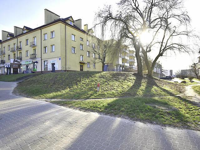 Działka pod zabudowę wielorodzinną i usługową