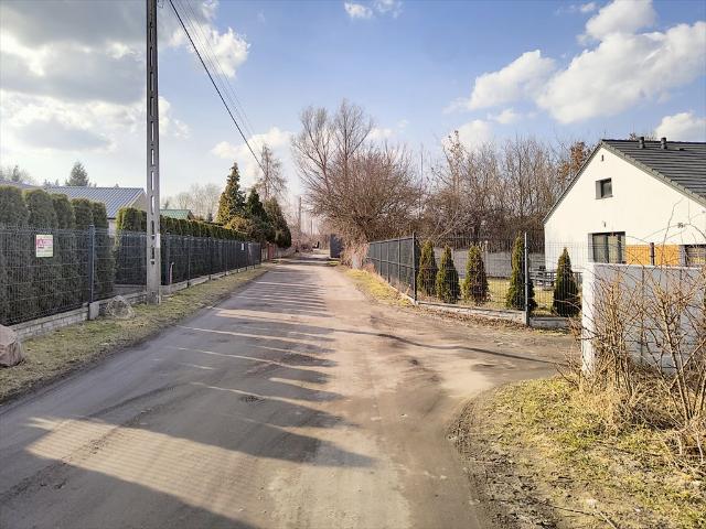 Działka pod zabudowę 4 domów media, spokojna okolica