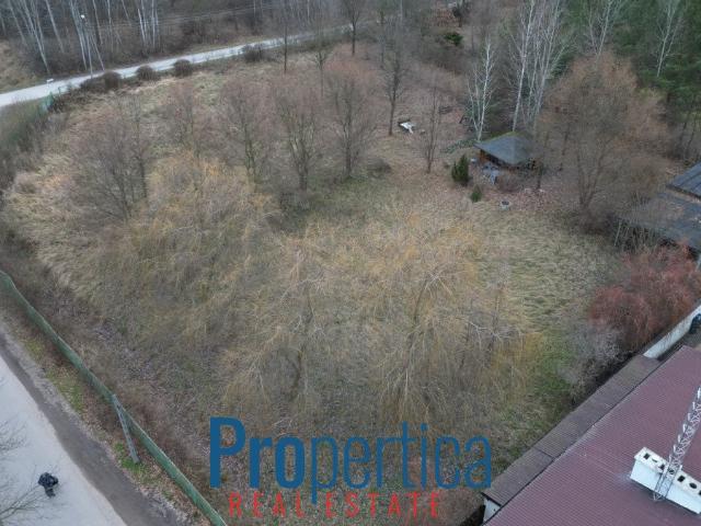 Działka pod domy jednorodzinne w Złotokłosie, 3700 m²