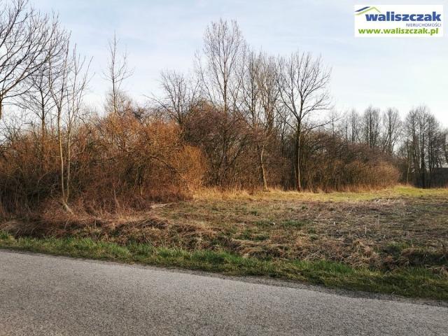 Działka pod dom 1740m², asfalt, media, sąsiedztwo domów