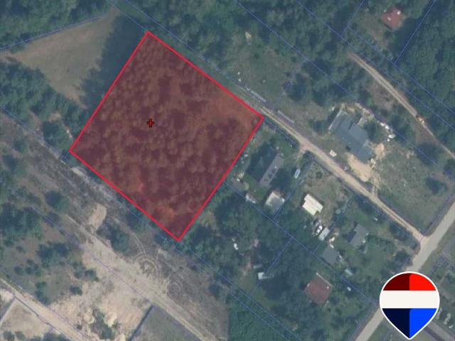 Działka pod dom 220 m² z mediami, spokojna okolica