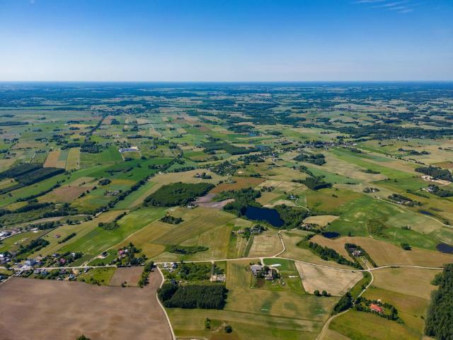 Działka pod dom w Szatarpach, las i jezioro blisko