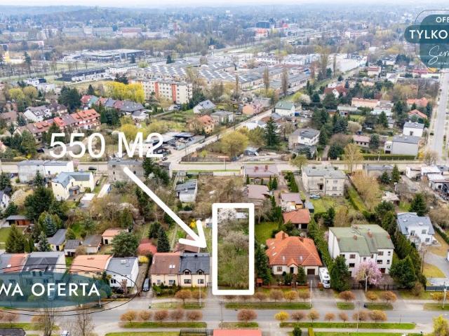 Działka pod dom z projektem, ogrodzona, z drzewami