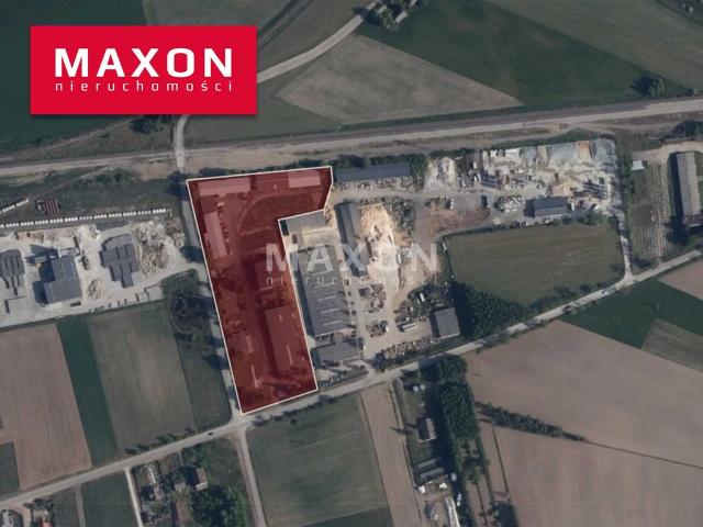 Działka przemysłowa 19 300 m² z budynkami i bocznicą