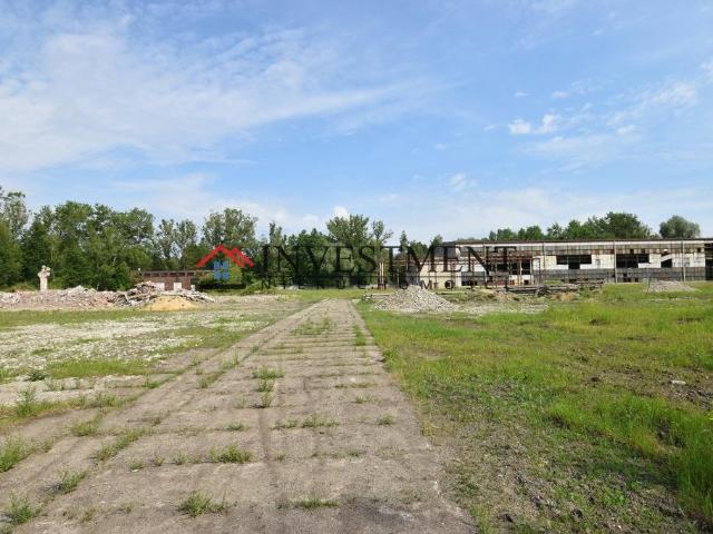 Do sprzedania działka przemysłowa 30 000 m² z halą i infrastrukturą