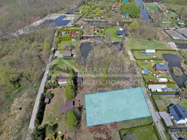 Działka rekreacyjna 1000 m² z warunkami zabudowy i dostępem do jeziora